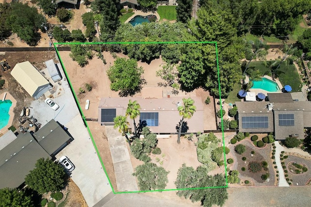 41151 Fig Grove Cir, Madera, CA 93636 - aerial view of property and surrounding area featuring property parcel outlined