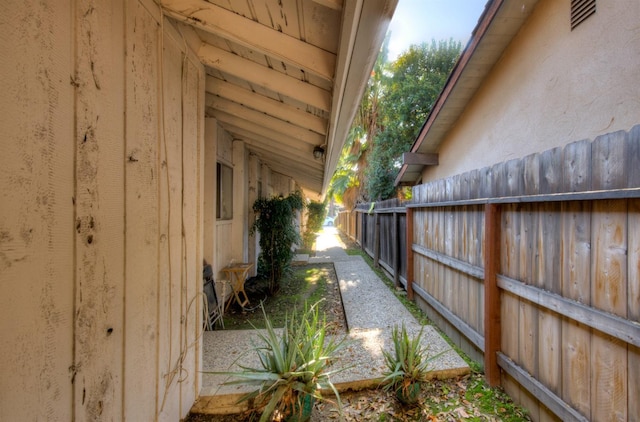 464 E Calimyrna Ave, Fresno, CA 93710 - view of yard