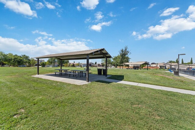 4220 Spruce St, Firebaugh, CA 93622 - view of property's community with a gazebo and a yard
