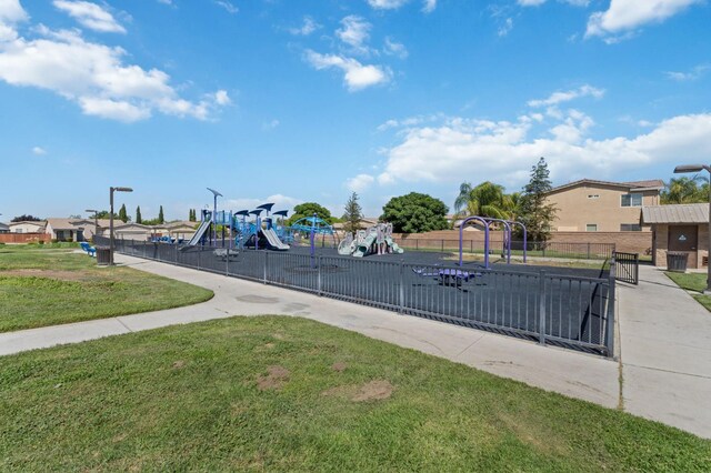 4220 Spruce St, Firebaugh, CA 93622 - view of communal playground