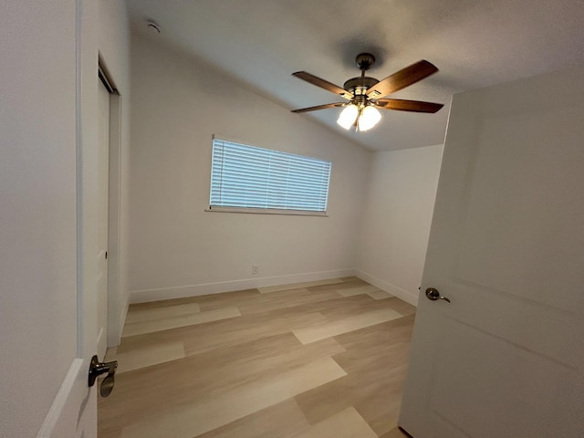 1223 E Drummond Ave, Fresno, CA 93706 - unfurnished bedroom featuring a ceiling fan, light wood-type flooring, a closet, and vaulted ceiling