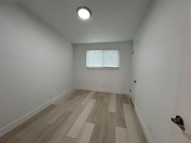 1223 E Drummond Ave, Fresno, CA 93706 - unfurnished room featuring light wood-style flooring and baseboards