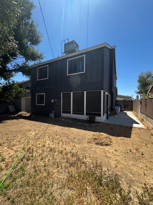 1592 N Ferger Ave, Fresno, CA 93728 - photo 11