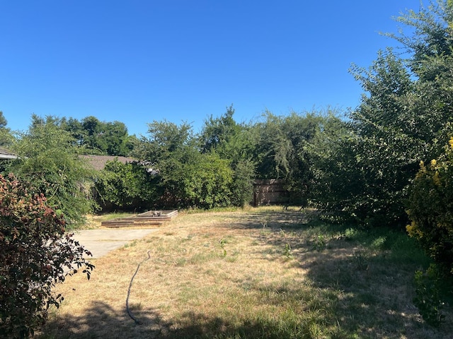 6924 N Winery, Fresno, CA 93710 - view of green lawn with a view of countryside