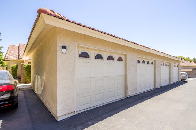 1542 E Alluvial Ave Unit 128, Fresno, CA 93720 - view of garage
