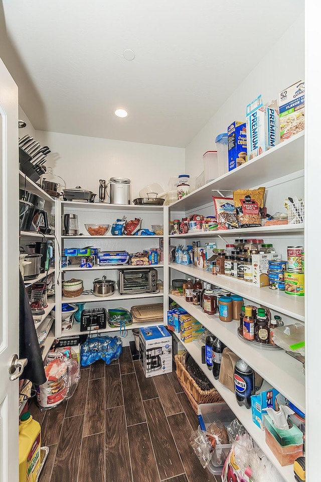 400 Ridge Creek Estates Way, Dinuba, CA 93618 - view of storage area