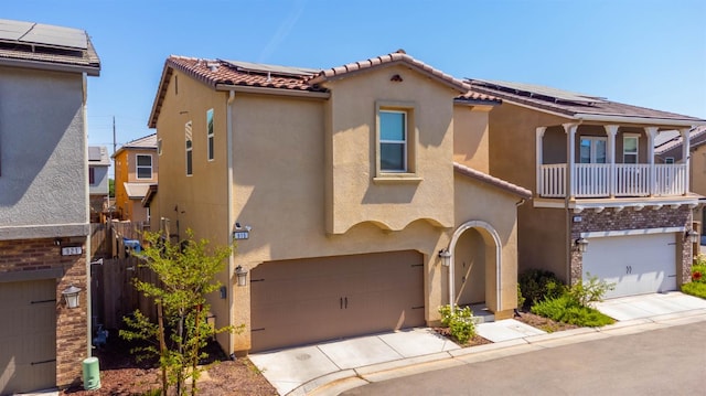 915 Winchell Way W, Madera, CA 93636 - view of front of house featuring stucco siding and an attached garage