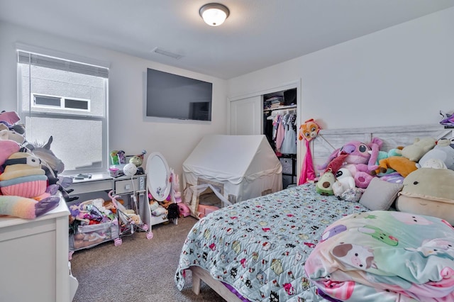 915 Winchell Way W, Madera, CA 93636 - carpeted bedroom with a closet
