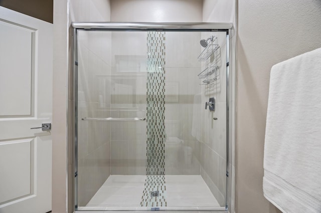 7160 W Dovewood Ln, Fresno, CA 93723 - bathroom with a stall shower