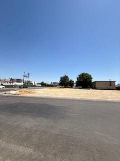 1407 Academy Ave, Sanger, CA 93657