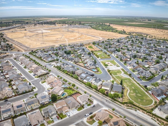 7173 N Shiraz, Fresno, CA 93722 - aerial overview of property's location with nearby suburban area