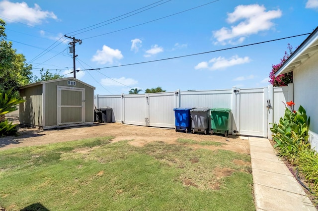 8573 E Ostler St, Selma, CA 93662 - view of yard with a gate and a shed