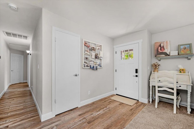 27762 Twin Ponds Rd, Clovis, CA 93619 - foyer featuring wood finished floors and baseboards