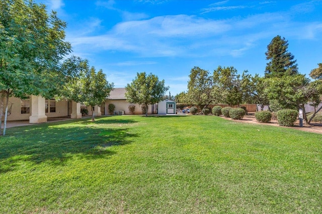 431 S Fowler Ave, Fresno, CA 93727 - view of green lawn featuring a storage unit