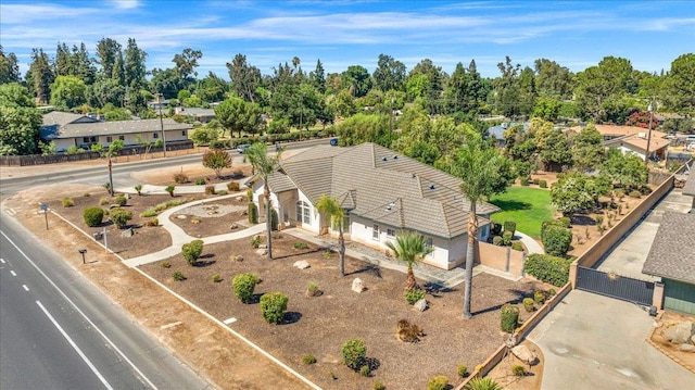 431 S Fowler Ave, Fresno, CA 93727 - aerial view of property and surrounding area with a tree filled landscape