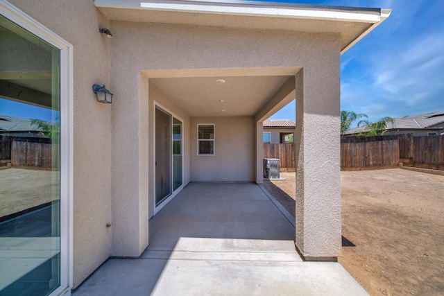 503 Cathedral Ct S, Madera, CA 93636 - view of patio