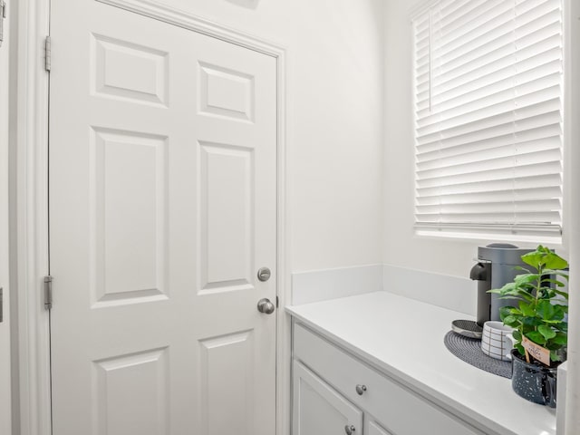 6274 E Riesling Dr, Fresno, CA 93727 - view of bathroom