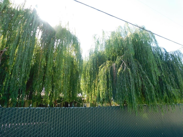 3415 E Lincoln Ave, Fresno, CA 93725 - exterior space