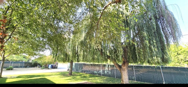 3415 E Lincoln Ave, Fresno, CA 93725 - surrounding community
