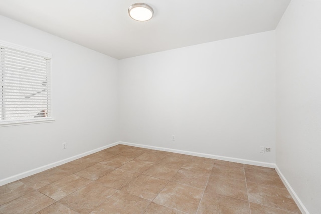 5647 N Tracy Ave, Fresno, CA 93722 - unfurnished room featuring baseboards