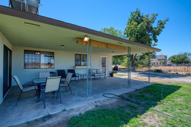 3377 N Bryan Ave, Fresno, CA 93723 - view of patio
