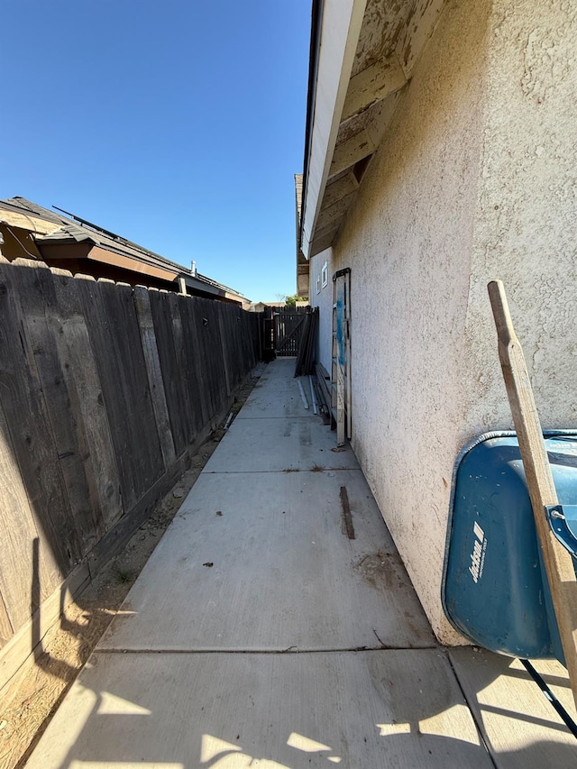 2662 Yerba St, Selma, CA 93662 - view of property exterior featuring stucco siding and a patio