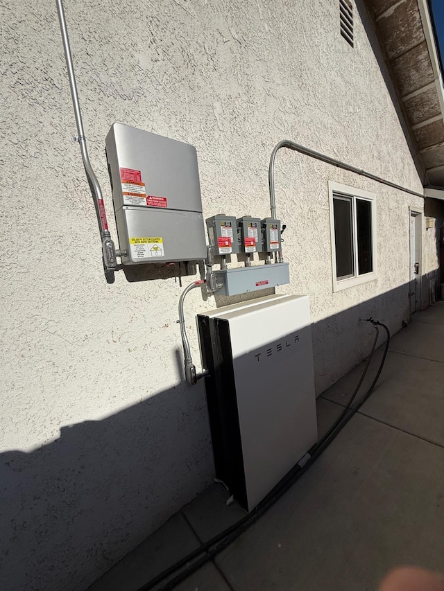 2662 Yerba St, Selma, CA 93662 - view of utility room