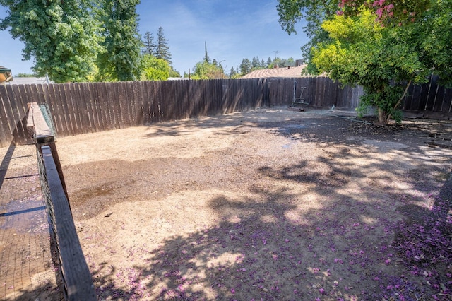 6372 N Benedict Ave, Fresno, CA 93711 - view of fenced backyard