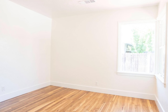 4119 Arden Dr S, Fresno, CA 93703 - empty room featuring baseboards and light wood-type flooring