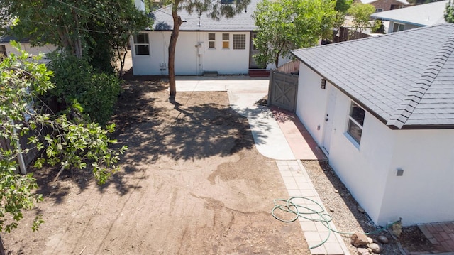 4119 Arden Dr S, Fresno, CA 93703 - view of yard featuring a patio area