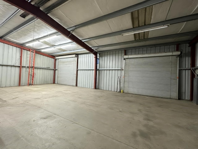 25190 Elwood Rd, Sanger, CA 93657 - view of garage
