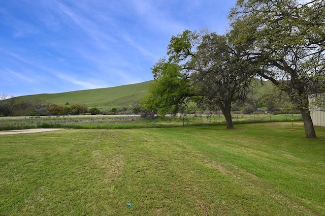 25190 Elwood Rd, Sanger, CA 93657 - view of yard featuring a mountain view