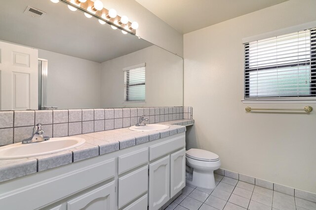 6447 N Vagedes Ave, Fresno, CA 93711 - photo 17