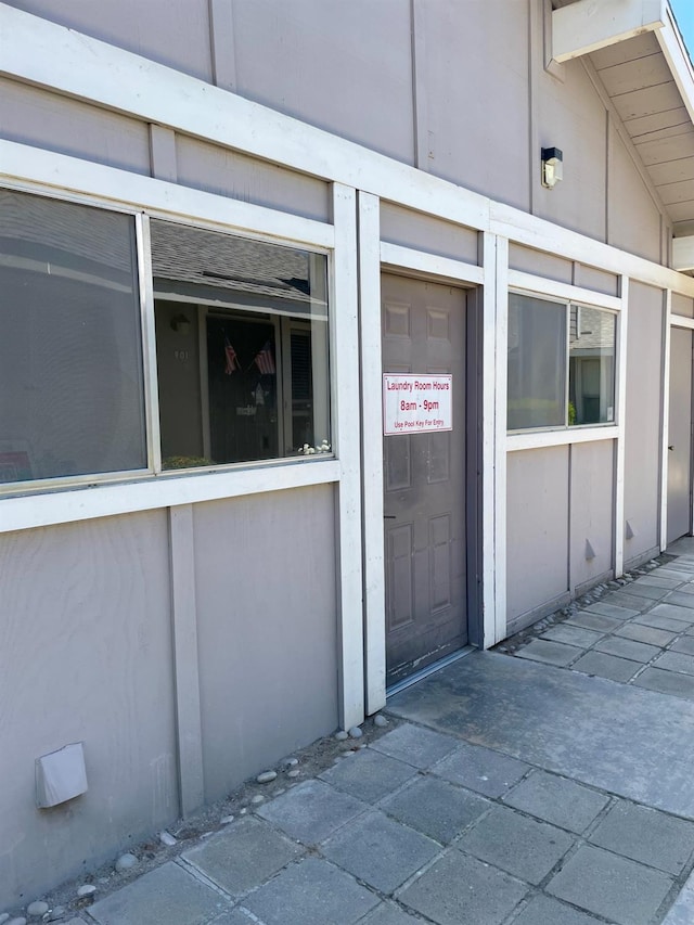 1027 W Dakota Ave Unit 102, Fresno, CA 93705 - doorway to property