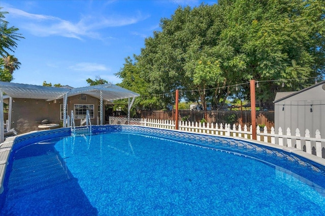 1440 E Fountain Way, Fresno, CA 93704 - view of pool with a fenced backyard