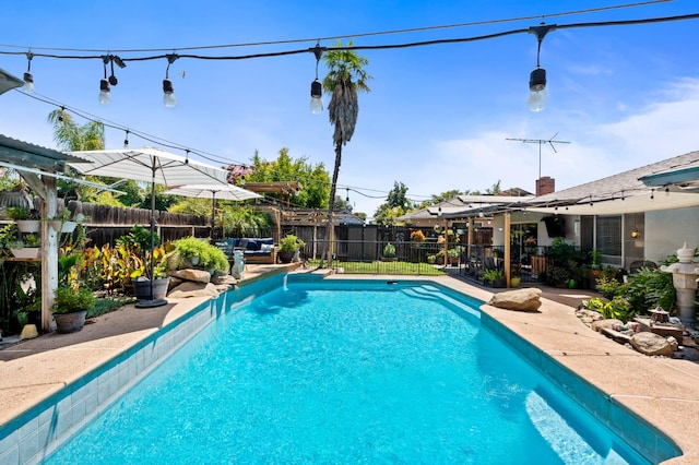 2344 E Menlo Ave, Fresno, CA 93710 - view of pool featuring a fenced backyard and a patio area