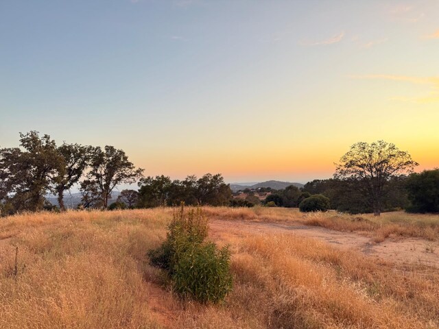 2 Buggy Whip Dr, Coarsegold, CA 93614