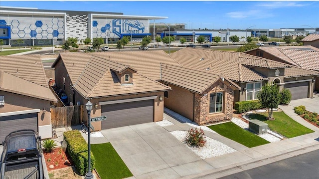 2481 S Via Versilia Dr, Fresno, CA 93727 - aerial view of property and surrounding area