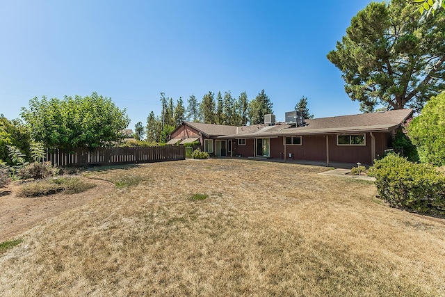 10465 E Herndon Ave, Clovis, CA 93619 - view of yard with a patio