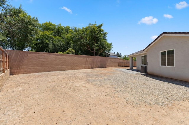 1567 Las Rosas Ave, Clovis, CA 93619 - view of fenced backyard