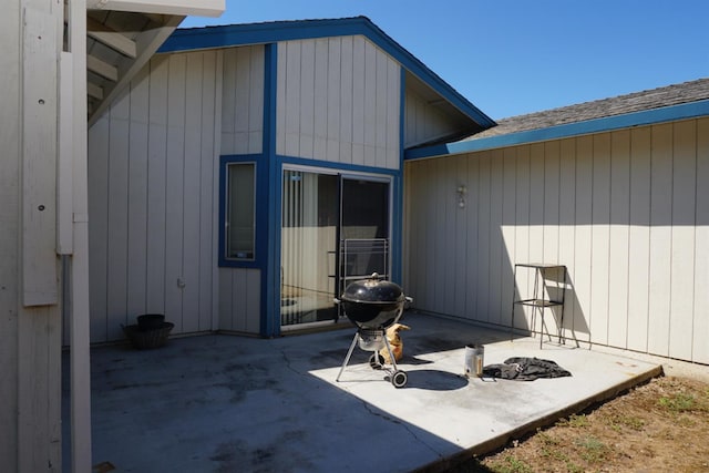 7637 Nixos Way, Sacramento, CA 95823 - back of property featuring a patio