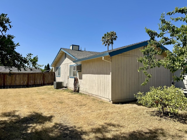 7637 Nixos Way, Sacramento, CA 95823 - view of side of property featuring a cooling unit