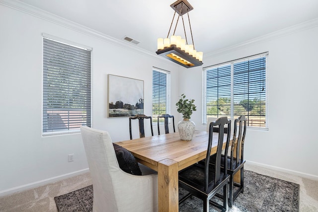 4160 N Creekbend, Clovis, CA 93619 - dining room featuring carpet, ornamental molding, and a chandelier