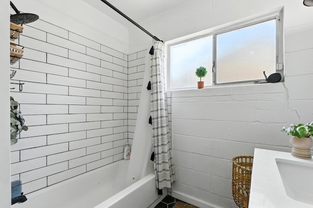 4678 N Thorne Ave, Fresno, CA 93704 - bathroom with shower / tub combo with curtain and a sink