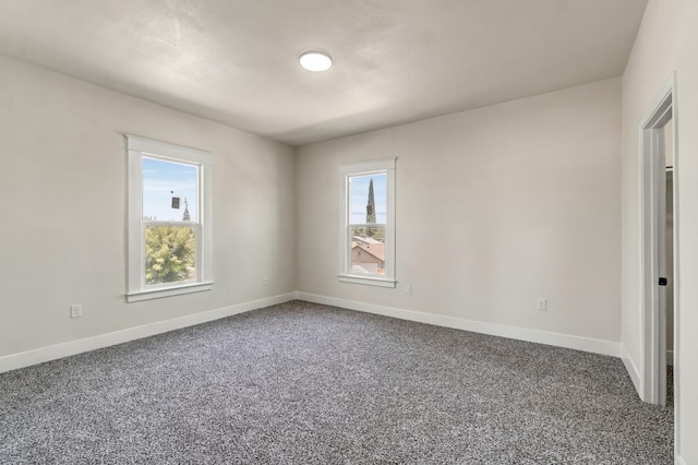 2643 B St, Selma, CA 93662 - carpeted empty room featuring baseboards