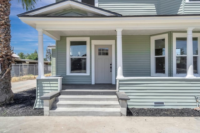 2643 B St, Selma, CA 93662 - property entrance featuring a porch