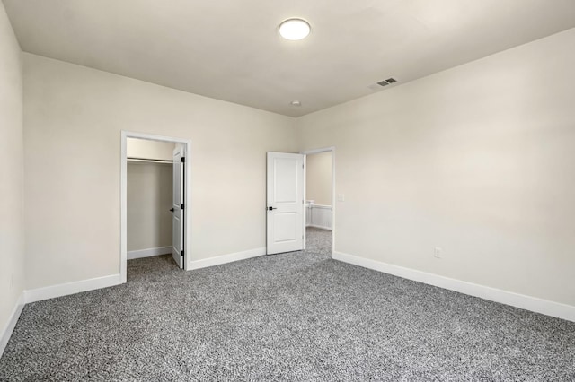 2643 B St, Selma, CA 93662 - unfurnished bedroom with carpet flooring and a walk in closet