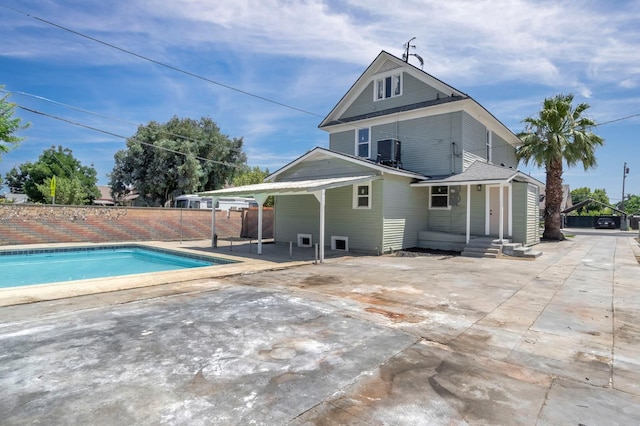 2643 B St, Selma, CA 93662 - rear view of property featuring a patio