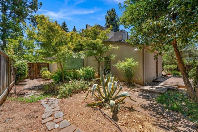 835 E Ashcroft Ave, Fresno, CA 93704 - view of fenced backyard
