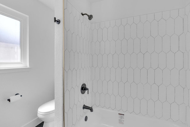 4596 E Huntington Ave, Fresno, CA 93702 - full bathroom featuring toilet and shower / bathtub combination